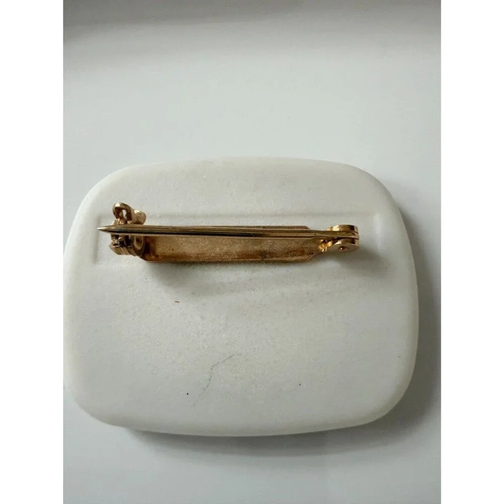 Vintage Victorian Ice Skating Porcelain Brooch Gold Tone Winter Scene